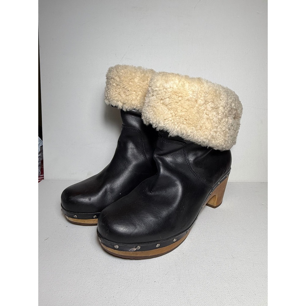 UGG Black Leather Shearling Fold Over Heeled Ankle Booties Womens Sz 7 Boots EUC